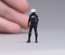 Load image into Gallery viewer, 1:64 Painted Figure Model Miniature Resin Diorama Sand Racer Man Woman Racing