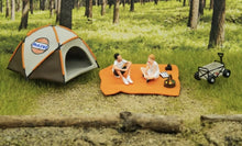 Load image into Gallery viewer, 1:64 Painted Figure Model Miniature Resin Diorama Camping Outdoor Picnic BBQ Toy Collection