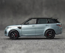 Load image into Gallery viewer, WHELART 1:64 2018 Silver Range Rover Sports SUV Model Diecast Metal Car New Collection