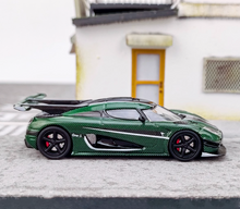 Load image into Gallery viewer, HKM 1:64 Green Agera One 1 Super Racing Sports Model Diecast Metal Car