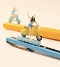 Load image into Gallery viewer, 1:64 Painted Figure Model Miniature Resin Diorama Toy Sand Motorbike Girl Boy