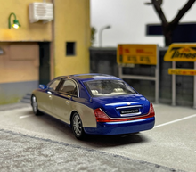 Load image into Gallery viewer, SH 1:64 Maybach 62S Super Luxury Sedan Model Diecast Metal Car