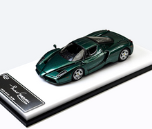 Load image into Gallery viewer, King 1:64 Green Enzo Super Racing Sports Figure Model Diecast Metal CarNew