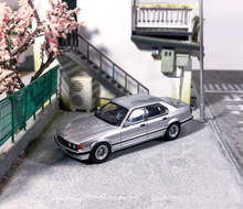Load image into Gallery viewer, DCM 1:64 Silver E32 7 Series 735i Classic Sedan Model Diecast Metal Car New