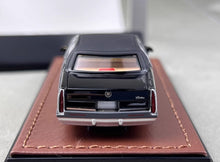 Load image into Gallery viewer, GOC 1:64 Black Fleetwood American Classic Model Diecast Metal Car New Collecction