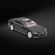 Load image into Gallery viewer, Enchery 1:64 2018 Black LS500h Luxury Sedan Sports Model Diecast Metal Car New Collection