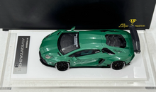 Load image into Gallery viewer, Onemodel 1:64 Green LP700 Aventador LB Sports Model Diecast Resin Car New Collection