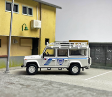 Load image into Gallery viewer, MINIGT 1:64 Defender 110 SUV Off Road Model Diecast Metal Car #558