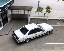 Load image into Gallery viewer, SW 1:64 White E24 635 CSI coupe Classic Sports Model Diecast Metal Car New