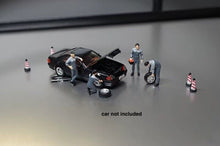 Load image into Gallery viewer, 1:64 Painted Figure Model Miniature Resin Diorama Sand Car Repairer Workers Set