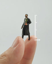 Load image into Gallery viewer, 1:64 Painted Figure Mini Model Miniature Resin Diorama Sand Suit Man Girl Toy New