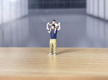 Load image into Gallery viewer, 1:64 Painted Figure Model Miniature Resin Diorama Sand Father and Son Man Boy