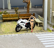 Load image into Gallery viewer, CM 1:64 White MV Agusta F3 Rosso Girl Figure Motorcycle Model Diecast Metal