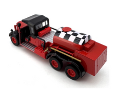 Load image into Gallery viewer, 1:76 Red Wot1 Crash Accident Handling Vehicle Truck Model Diecast Metal Car