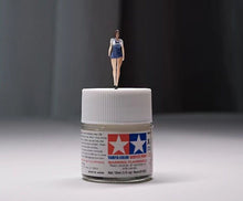 Load image into Gallery viewer, 1:64 Painted Figure Mini Model Miniature Resin Diorama Sand Uniform Girl Walking