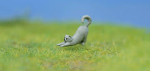 Load image into Gallery viewer, 1:64 Painted Figure Model Miniature Resin Diorama Sand Pet Walk Cat Kitten Toy