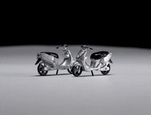 Load image into Gallery viewer, 1:64 Painted Figure Mini Model Miniature Resin Diorama Sand Motorbike Sexy Girl