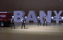 Load image into Gallery viewer, 1:64 Painted Figure Model Miniature Resin Diorama Sand Bank Security Guards Set