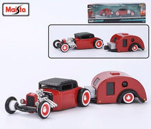 Load image into Gallery viewer, Maisto 1:64 Red 1929 Ford Model A Traveler Trailer Tow & Go Model Metal Car