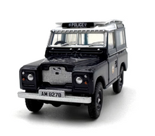 Load image into Gallery viewer, 1:76 Land Rover Defender 90 HongKong Police Model Diecast Metal Car New Collection