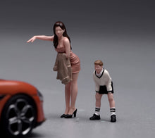 Load image into Gallery viewer, 1:64 Painted Figure Model Miniature Resin Sand Diorama Mom and Son Lady Boy Set