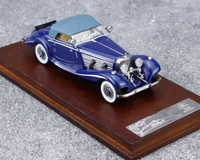 Load image into Gallery viewer, Liberty 1:64 Blue 500K Vintage Convertible Sports Model Diecast Metal Car New Collection