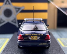 Load image into Gallery viewer, Rollin 1:64 Oregon Police OSP CV CROWN VICTORIA Model Diecast Metal Car New Collection