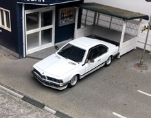 Load image into Gallery viewer, SW 1:64 White E24 635 CSI coupe Classic Sports Model Diecast Metal Car New