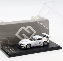 Load image into Gallery viewer, Maxwell 1:64 White Z4 GT3 Racing #1 Sports Model Diecast Metal Car New Collection