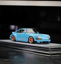 Load image into Gallery viewer, Zincit 1:64 Blue 911 964 Singer DLS Sports Model Diecast Metal Car New Collection