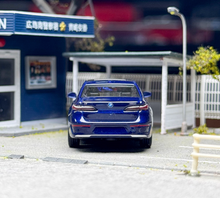 Load image into Gallery viewer, Minigt 1:64 Blue I7 xDrive 60 EV Sedan Sports Model Diecast Metal Car New Collection