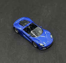 Load image into Gallery viewer, CCA 1:64 Blue 918 Spyder Convertible Sports Model Toy Diecast Metal Car New Collection