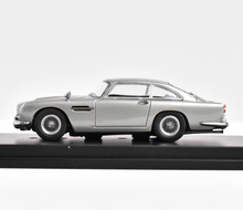 Load image into Gallery viewer, TPC 1:64 1964 DB5 Coupe Classic Vintage Sports Model Diecast Metal Car New