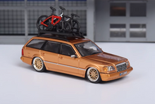 Load image into Gallery viewer, Mortal 1:64 Gold VIP S124 E300 Wagon Roof Bike Model Diecast Metal Car New