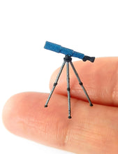 Load image into Gallery viewer, 1:64 Painted Figure Mini Model Miniature Resin Diorama Stargazing Camping Family