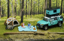 Load image into Gallery viewer, 1:64 Painted Figure Model Miniature Resin Diorama Outdoor Picnic Camping Reading Collection