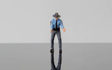 Load image into Gallery viewer, 1:64 Painted Figure Model Miniature Resin Diorama Policeman Police Officers Set