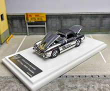 Load image into Gallery viewer, Feelslike 1:64 1957 300SL Roadster W198 Convertible Model Diecast Metal Car