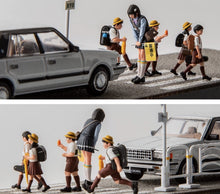 Load image into Gallery viewer, 1:64 Painted Figure Model Miniature Resin Diorama Scene Teacher Students Set