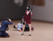 Load image into Gallery viewer, 1:64 Painted Figure Model Miniature Resin Diorama Toy Sand Gangster Bandit Set