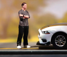 Load image into Gallery viewer, 1:64 Painted Figure Model Miniature Resin Diorama Sand Racer Standing Man Toy New Collection