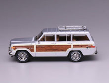 Load image into Gallery viewer, 1:64 596 Silver Grand Wagoneer SUV Wagon Sports Model Diecast Metal Car New Collection