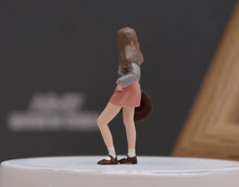 Load image into Gallery viewer, 1:64 Painted Figure Model Miniature Resin Diorama Toy Sand Trendy Walking Girl