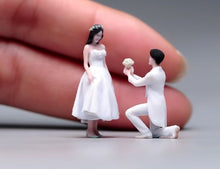 Load image into Gallery viewer, 1:64 Painted Figure Model Miniature Resin Diorama Sand Proposal Couple Wedding