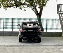 Load image into Gallery viewer, WHELART 1:64 2018 Black Range Rover Sports SUV Model Diecast Metal Car New Collection