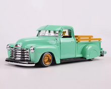 Load image into Gallery viewer, Maisto 1:24 Green 1950 3100 Pickup Truck Sports Model Diecast Metal Car New