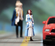 Load image into Gallery viewer, 1:64 Painted Figure Model Miniature Resin Diorama Toy Sand Vintage Beauty Lady
