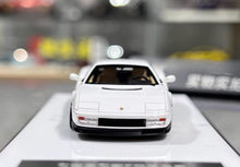 Load image into Gallery viewer, 1:64 CL White Testarossa Racing Sports Model Diecast Resin Car New Collection
