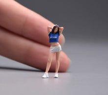 Load image into Gallery viewer, 1:64 Painted Figure Model Miniature Resin Diorama Sand Fashion Lady Headset Girl