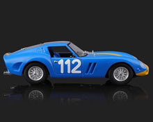 Load image into Gallery viewer, Bburago 1:24 250 GTO Classic Racing Sports Model Toy Diecast Metal Car BN